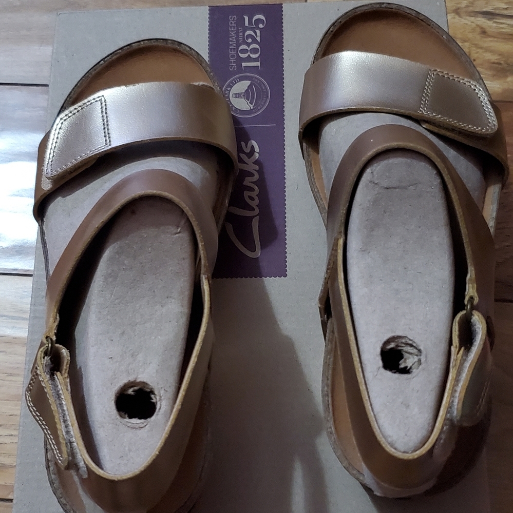 Clarks Sandals - Picture 2 of 7